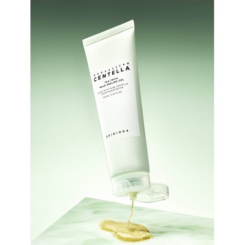 SKIN1004 Madagascar Centella Tea-Trica Mild Peeling Gel gel za piling s umirujućim djelovanjem 125 ml Slike