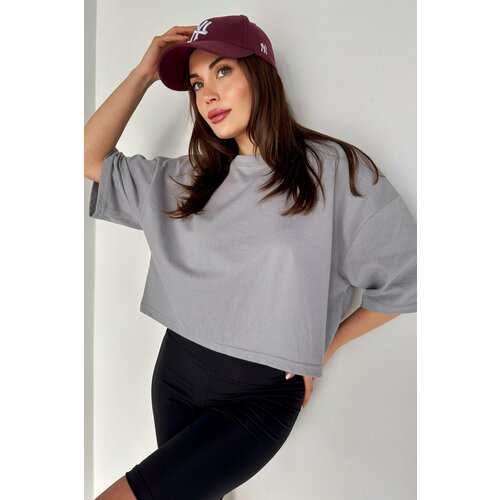 MODAGEN Women's Oversize Gray Crop Tshirt Cene
