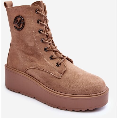 Kesi Beige suede work ankle boots on a solid platform beige bench Cene