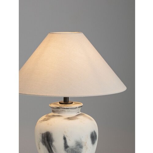Nova Luce Bela/siva keramična namizna svetilka s tekstilnim senčilom (vi&amp;scaron;ina 55 cm) Lupe &amp;ndash; Slike