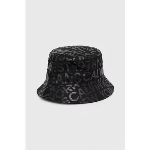Calvin Klein Jeans Dvostranski bombažen klobuk črna barva