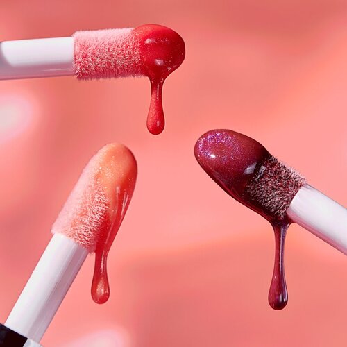 Catrice ETERNAL RED olje za ustnice z učinkom povečanja odtenek C02 Ruby Radiance 3.6 ml Slike