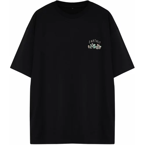 Trendyol Plus Size Men's Black Relaxed/Comfortable Cut Mushroom Embroidery 100% Cotton T-Shirt