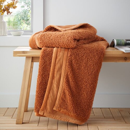 Catherine Lansfield Oranžna odeja iz mikropliša 130x170 cm Velvet Boucle – Cene