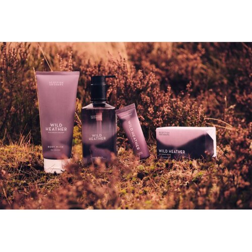 Scottish Fine Soaps Wild Heather gel za tu&amp;scaron;iranje 200 ml Slike