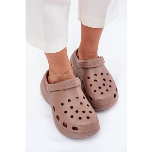Big Star Women's Foam Sandals On Massive Sole Cene
