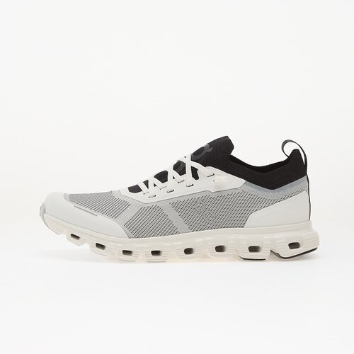 On Sneakers M Cloud 6 Versa White/ Black EUR 41 Cene