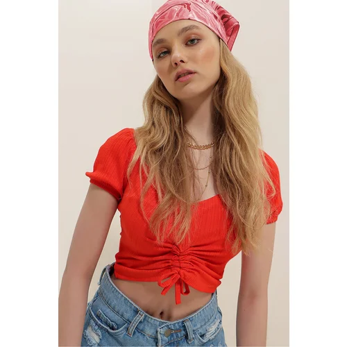 Trend Alaçatı Stili Women's Coral V Neck Pleated Short Sleeve Crop Blouse