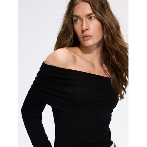 Reserved Bluza otvorenih ramena - crno Cijene