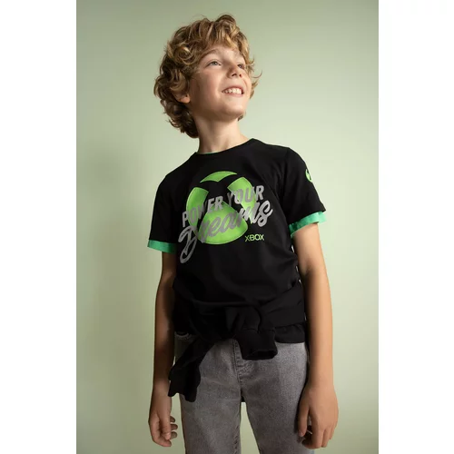 DEFACTO Boys Xbox Licensed Regular Fit Crew Neck Short Sleeved T-Shirt