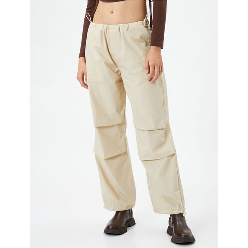 Koton Parachute Pants with Elastic Waist and Legs with Stopper. Slike
