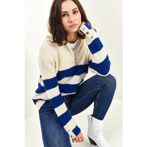 Bianco Lucci Women's Zippered Turtleneck Thick Striped Knitwear Sweater with Buttons on the Sleeves.