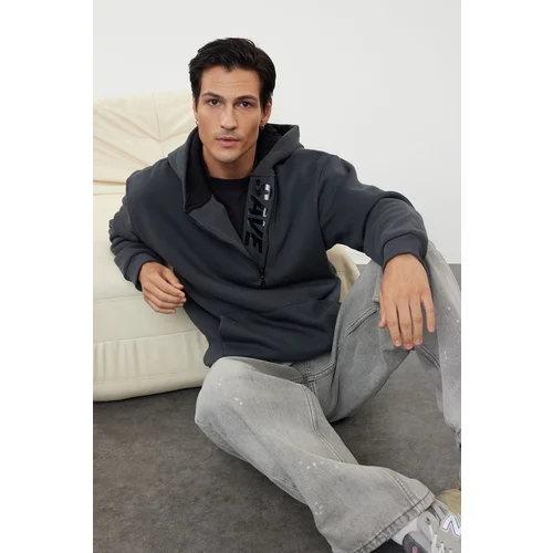 Trendyol Anthracite Oversize/Wide Cut Fleece Sweatshirt with Text Printed Inside Zipper