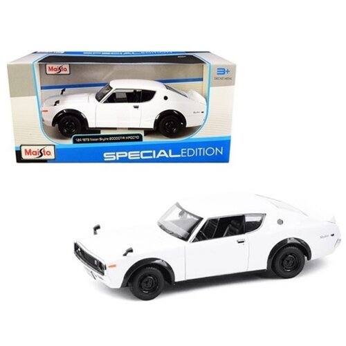 Maisto automobil 1973 nissan skyline 31528 1:24 Cene