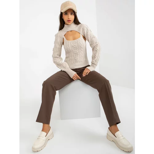 Fashion Hunters Light beige knitted set with a short sweater and a top