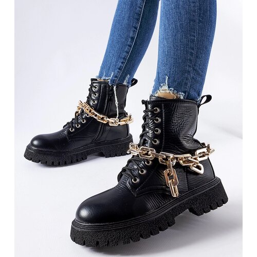 Gemre Black boots with a chain Bowling Cene