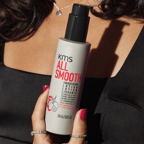 KMS All Smooth Smoothing Lotion losjon za glajenje proti krepastim lasem 150 ml Slike