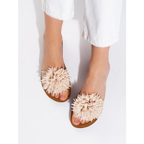 Shelvt Beige women&amp;#039;s slippers with a flower Slike