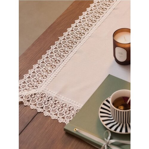 Sinsay Stolnjak – trkač s čipkom Cijene