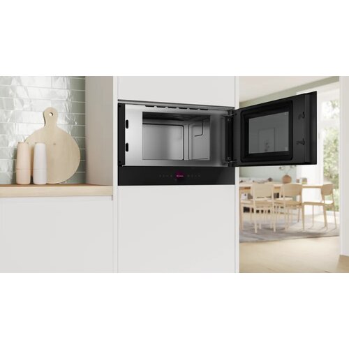 Bosch Vgradna mikrovalovna pečica BFR9221B1 Slike
