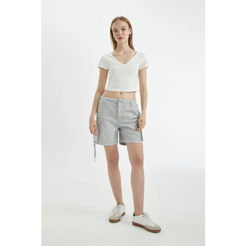 Defacto Cool Regular Fit Normal Waist Short Leg Gabardine Shorts