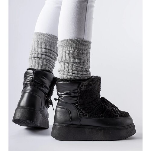 Gemre Black snow boots on a chunky platform Elvio Cene
