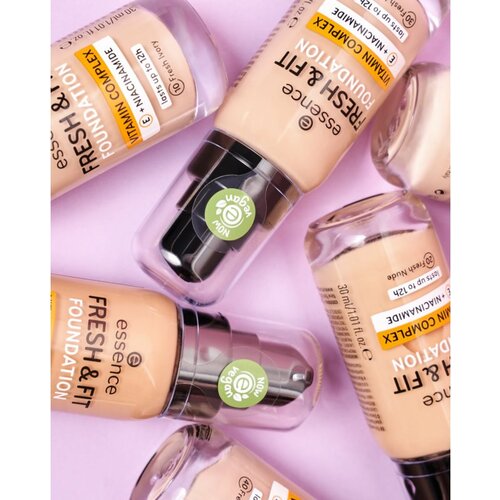 Essence fresh &amp;amp; Fit hranljivi tekući puder 30 ml nijansa 10 Fresh Ivory Slike