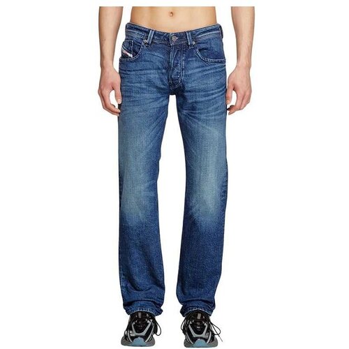 Diesel larkee l.34 muške farmerke DS00C06R 09L51 01 Cene
