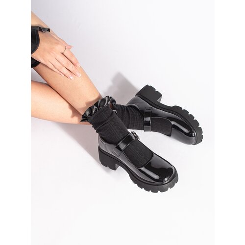 Shelvt Lacquered black loafers on a thick sole Cijene