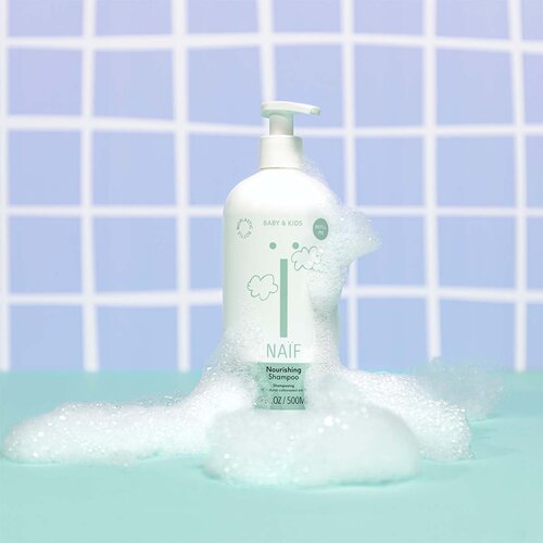 Naif Baby &amp;amp; Kids Nourishing Shampoo hranjivi &amp;scaron;ampon za djecu od rođenja 500 ml Slike
