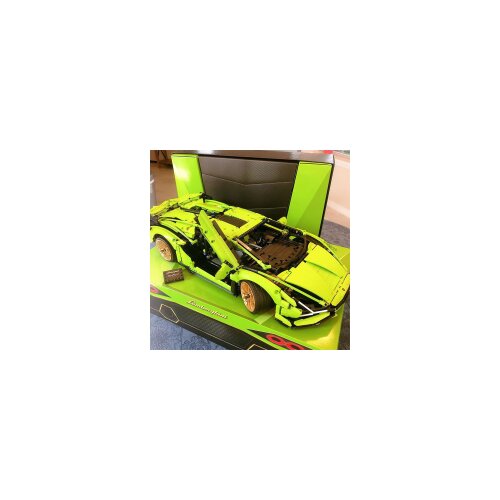 Lamborghini 49x23,2x11,6cm 1:10(2133 dijelova) sa daljinskim Cijene