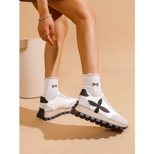 Resti Women's sporty sneakers on a thicker sole Aloqa Cene