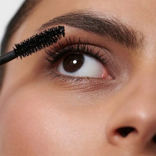 Dr. Hauschka Make-Up Volume Mascara maskara za volumen nijansa 01 black 8 ml Slike