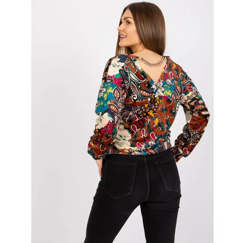 Fashion Hunters Patterned blouse with a chain from Nicola