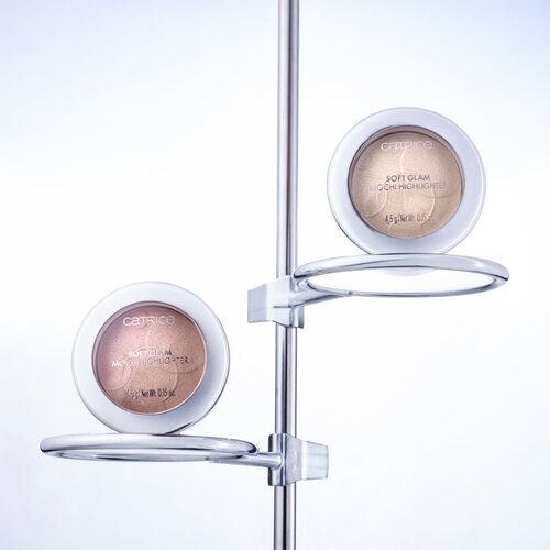 Catrice soft glam mochi highlighter nijansa C010 moonbeam 4.5 g Slike