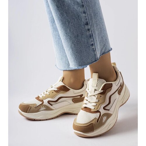 D/CEO White trainers Justar Cene