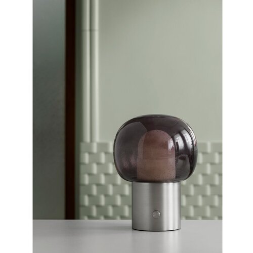Blomus Aluminijasta LED namizna svetilka v srebrni barvi s steklenim senčilom (vi&amp;scaron;ina 32 cm) Iris &amp;ndash; Slike
