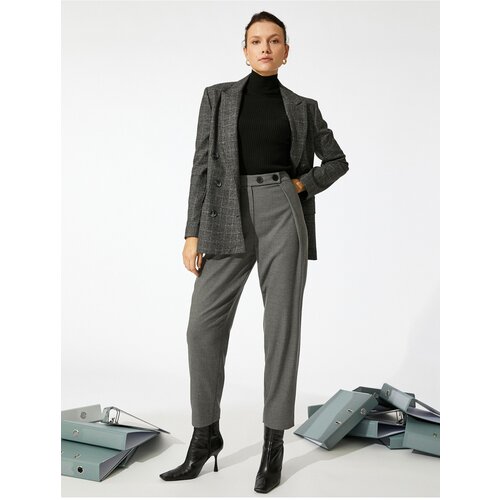 Koton Ayşegül Afacan X - Pleated Carrot Trousers Cijene