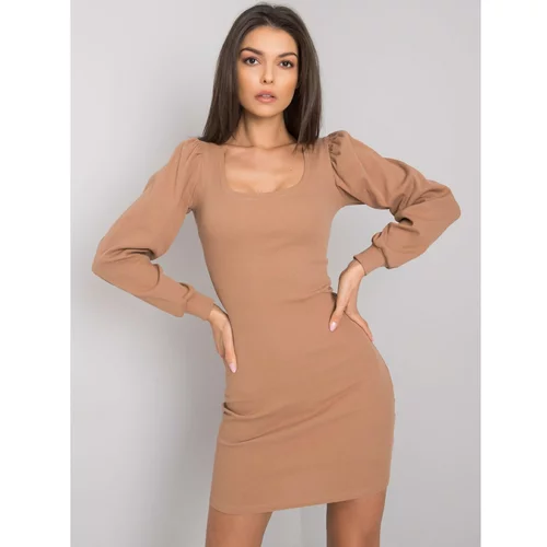 Fashion Hunters RUE PARIS Camel dress with long sleeves