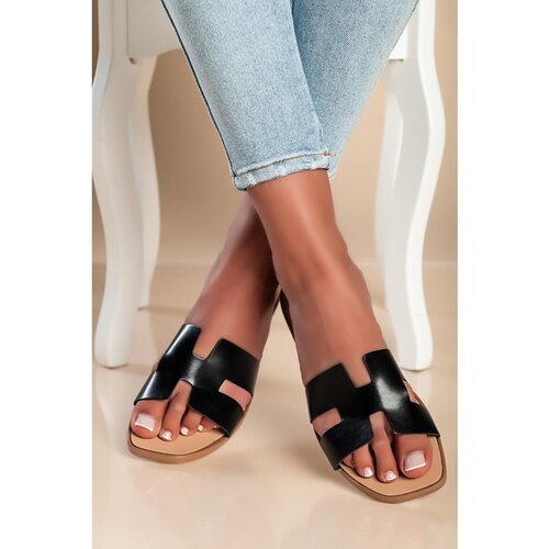 Fenzy Kožne Natikače Sa Širokim Remenom, Crne Cijene