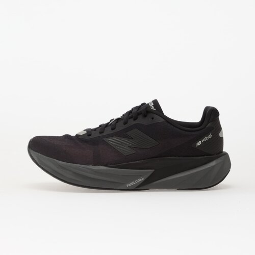 New Balance Sneakers FuelCell Rebel v5 Black EUR 43 Cene