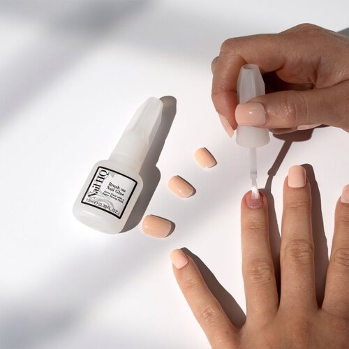 Nail HQ Brush on Nail Glue lepilo za nohte 10 ml Slike