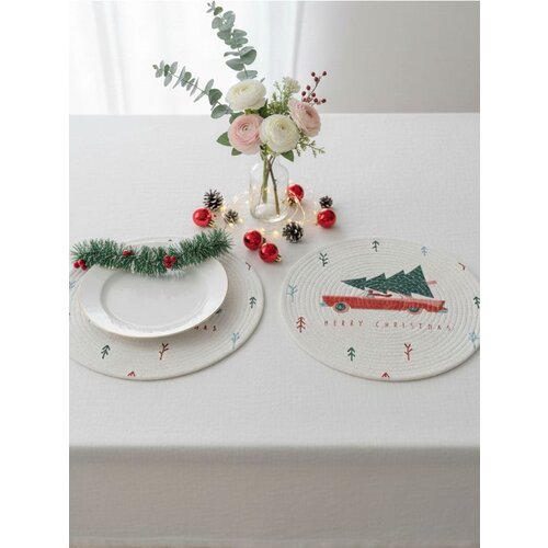 Sinsay Božićne podmetače s motivom automobila i drvca Slike