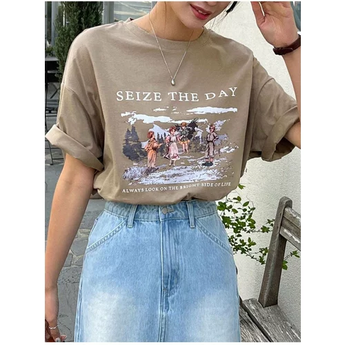K&H TWENTY-ONE Women's Brown Seize The Day Oversized T-shirt with Print
