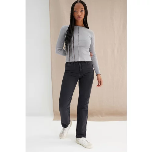 Trendyol Gray Melange More Sustainable Corduroy Fitted/Simple Knitted Blouse with Stitching