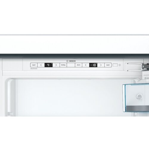 Bosch vgradni kombinirani hladilnik KIS87AFE0 Slike