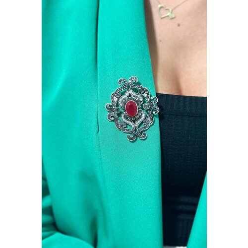 BG Brooch Cene
