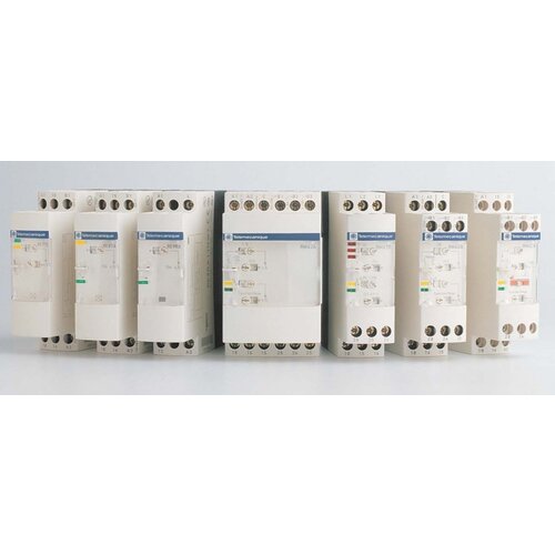 SCHNEIDER APC Schneider Electric Podstavek releja z vpenjalnim nosilcem RXZE2M114, (21223519) Cene