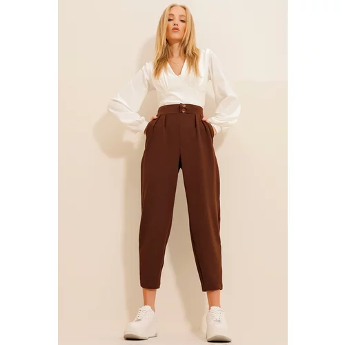 Trend Alaçatı Stili Women's Brown High Waist Carrot Trousers