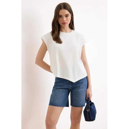 TRENDYOLMILLA Ženska majica TWOSS26TS00253, Bela Cene
